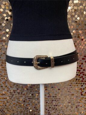 Black belt with gold tone buckle #337